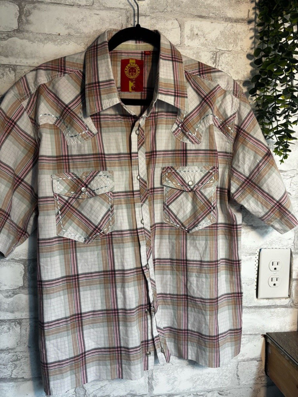 Platin Jeans Cougar Women’s Pink Plaid Button-Down Shirt